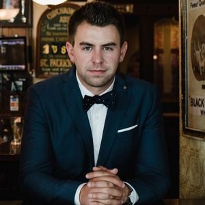 Meet your Posher, Brady